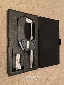 0-1 Mitutoyo 422-330-30 Digital Blade Micrometer