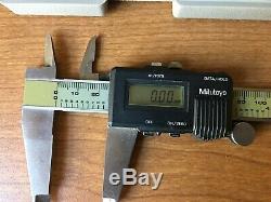 Lot of 2 Mitutoyo Micrometer 500-322 Digital Caliper Digimatic CD-8 Tools