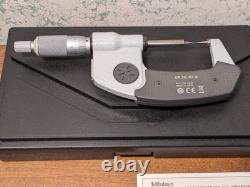 MITUTOYO 0-1 Inch DIGITAL Point MICROMETER NO 342-351-30 with CASE