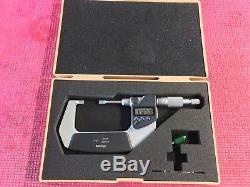MITUTOYO DIGITAL BLADE outside Micrometer 1-2 Inch With. 00005 Grad 422-331-BLM-2M