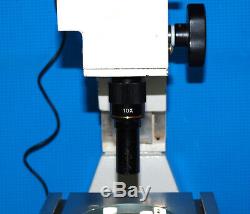 MITUTOYO TOOLMAKERS MICROSCOPE with MITUTOYO DIGITAL READOUT + MICROMETER HEADS