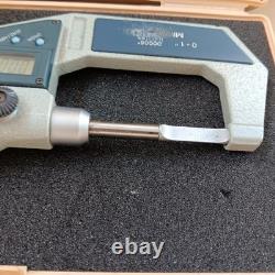 Mitutoyo 0-1 422-311-30 digital Blade Micrometer