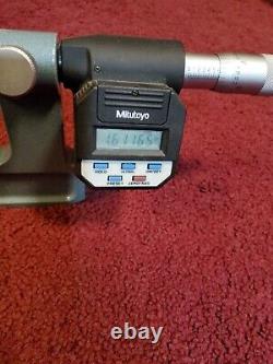 Mitutoyo 121-155 0-2 Digital Bench Micrometer
