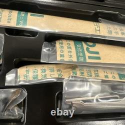 Mitutoyo 141-205 Inside Micrometer, 0.01mm Resolution, 50-200mm Range Japan