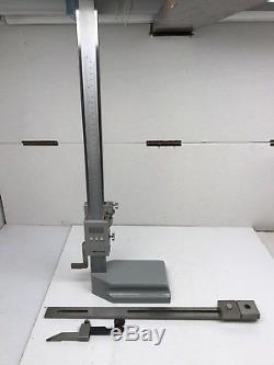 Mitutoyo 18'' 570-114 Digital Height Gage Micrometer 0.01-450mm/. 0005-18'