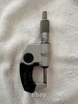 Mitutoyo 293-340-30 Digital Micrometer Coolant Proof IP65 0-1 0.00005