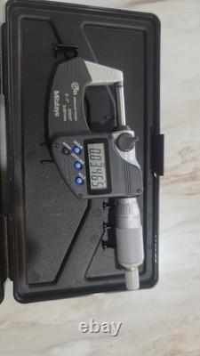 Mitutoyo 293-340-30 Digital Micrometer, Inch/Metric