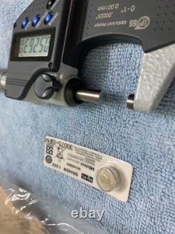 Mitutoyo 293-348-30 Digital Micrometer 0-1