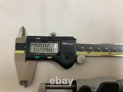Mitutoyo 293-348 Digital 0- 1 Micrometer and 500-196-20 Digital 6 Caliper Set