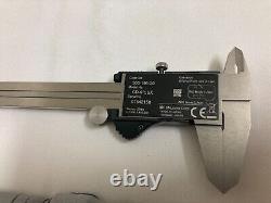 Mitutoyo 293-348 Digital 0- 1 Micrometer and 500-196-20 Digital 6 Caliper Set