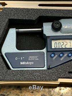 Mitutoyo 293-725-30 Digimatic Digital Micrometer D53
