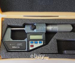 Mitutoyo 293-765-10 Digital Micrometer 0-1 with Case