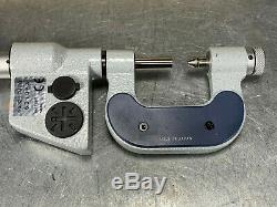 Mitutoyo 326-711-30 Digital Thread Micrometer 0-1 with (6) Pairs of Anvils