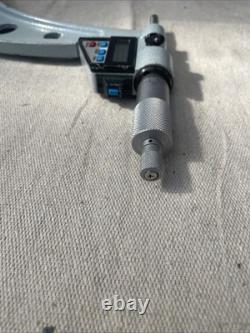 Mitutoyo 340-712 Interchangeable 6-12'' Digital Micrometer. 0001'' 0.001mm