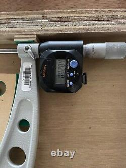 Mitutoyo 340-721 Digital Micrometer with Interchangeable Anvils, 18-24 Range