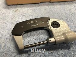 Mitutoyo 406-350 0-1 Digital O. D. Micrometer with Case