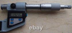 Mitutoyo 422-111 Digital Disc Micrometer 0-25mm. 001