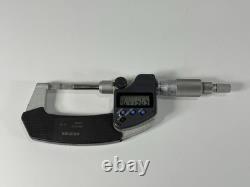 Mitutoyo 422-330-30 Digimatic Blade Micrometer 0-1 /. 00005 / 0.001mm READ