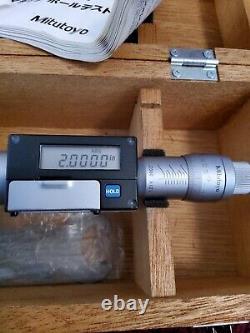 Mitutoyo 468-212 2.000-2.400 Digital Holtest Internal bore gage Micrometer