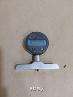 Mitutoyo Absolute Model ID-S1012EB Gauge 0.5-0.0005 With Base