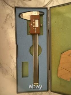 Mitutoyo CD-15S Digital Caliper Measuring Tool with Case 0-15cm 0-6in