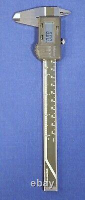 Mitutoyo CD-6B Digital Caliper + 0-1 Digital Micrometer 293-765-10 Wooden Case