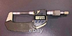 Mitutoyo Digital Blade Micrometer 0-25mm 0.001mm No. 422-230