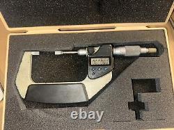 Mitutoyo Digital Blade Micrometer 1-2.00005