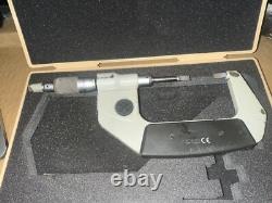 Mitutoyo Digital Blade Micrometer 1-2.00005
