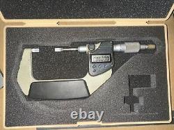 Mitutoyo Digital Blade Micrometer 1-2.00005