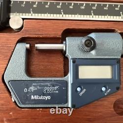 Mitutoyo Digital Calipers 500-136 & Digital Micrometer 293-765-30 Set Wood Case