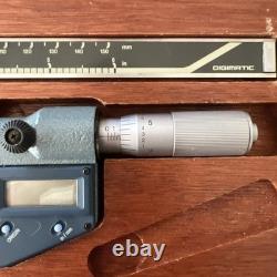 Mitutoyo Digital Calipers 500-136 & Digital Micrometer 293-765-30 Set Wood Case