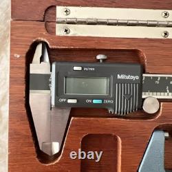Mitutoyo Digital Calipers 500-136 & Digital Micrometer 293-765-30 Set Wood Case