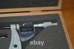 Mitutoyo Digital Micrometer 293-256-10 250-275mm