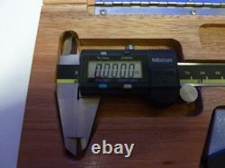 Mitutoyo Digital Micrometer (293-340-30) & Caliper (500-196-30) Set