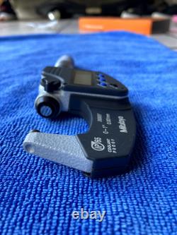 Mitutoyo Digital Micrometer (293-340) & Caliper (500-196-30) Set 0-6'