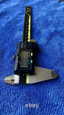 Mitutoyo Digital Micrometer (293-340) & Caliper (500-196-30) Set