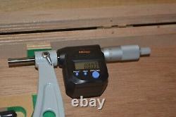 Mitutoyo Digital Micrometer 293-585 375-400mm