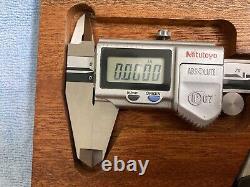 Mitutoyo Digital Micrometer & Caliper set