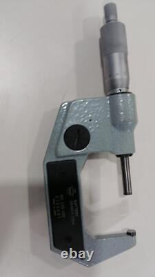 Mitutoyo Model number 293-402 digital micrometer Japan