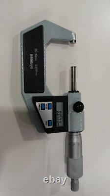 Mitutoyo Model number 293-402 digital micrometer Japan