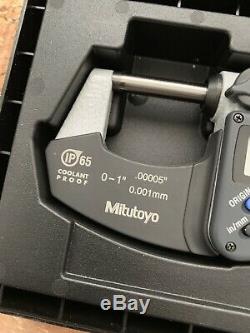 Mitutoyo No. 293-340 Digital Micrometer Coolant Proof Never Used New Battery