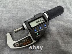 Mitutoyo QuickMike 0-30mm Digital Micrometer (293-666-20)