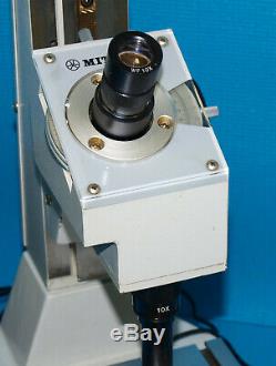 Mitutoyo Toolmakers Microscope + Mitutoyo Digital Readout + Micrometer Heads 164