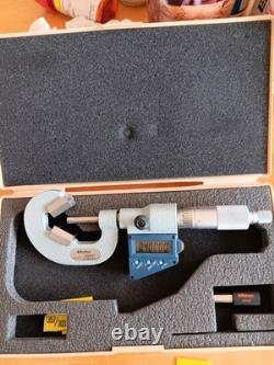 Mitutoyo V-anvil Digital Micrometers. 4 1
