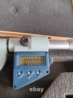 Mitutoyo V-anvil Digital Micrometers. 4 1