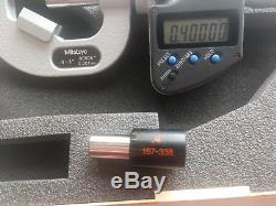 Mitutoyo V-anvil digital 1 micrometer great condition