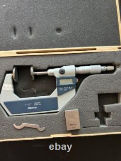Mitutoyo digital micrometer 1-2 GageID #03-313A