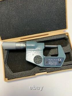 NOS Mitutoyo 293-765-30 Digimatic Micrometer, 0-1/0-25mm Range. 00005/0.001mm