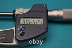 Used Mitutoyo Digital Micrometer 0-1 293-831-30 With Case